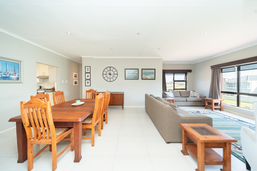 4 Bedroom Property for Sale in Gonubie Eastern Cape